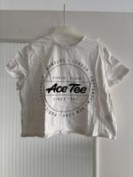 Schönes cropped T-shirt in weiß mit Schriftzug Düsseldorf - Oberbilk Vorschau