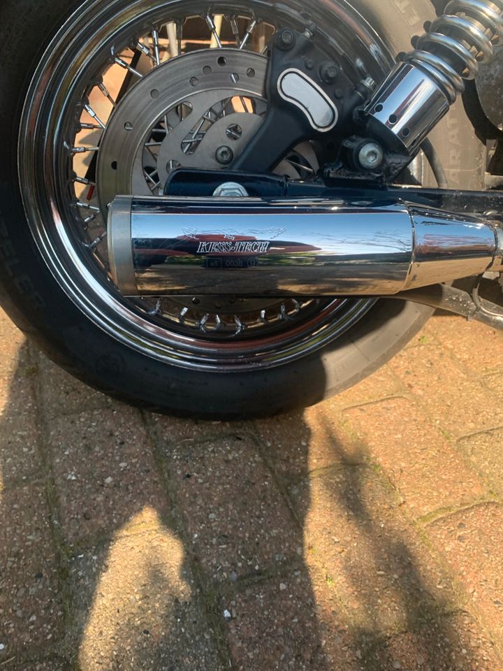 Harley Davidson Dyna Super Glide Custom in Beldorf