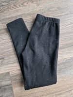 Mädchen Thermo Leggings Gr. 134 Yigga schwarz glitzern Nordrhein-Westfalen - Bad Lippspringe Vorschau