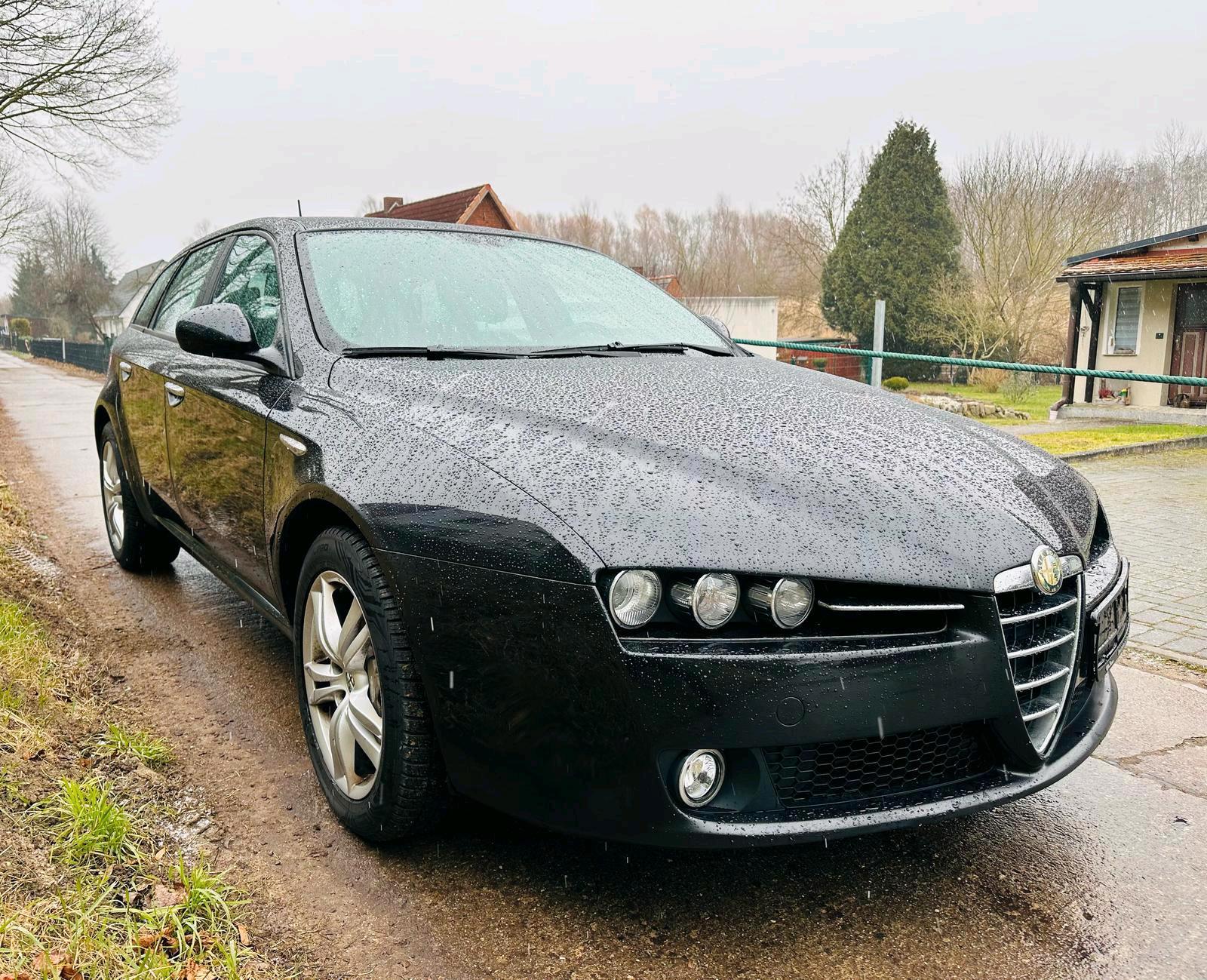 Abbildung des Autos Alfa Romeo 159  2.2 JTS …
