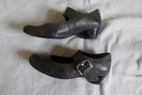 Pumps von ara Gr. 39 Echtleder Tanzschuhe Damen Hessen - Liebenau Vorschau