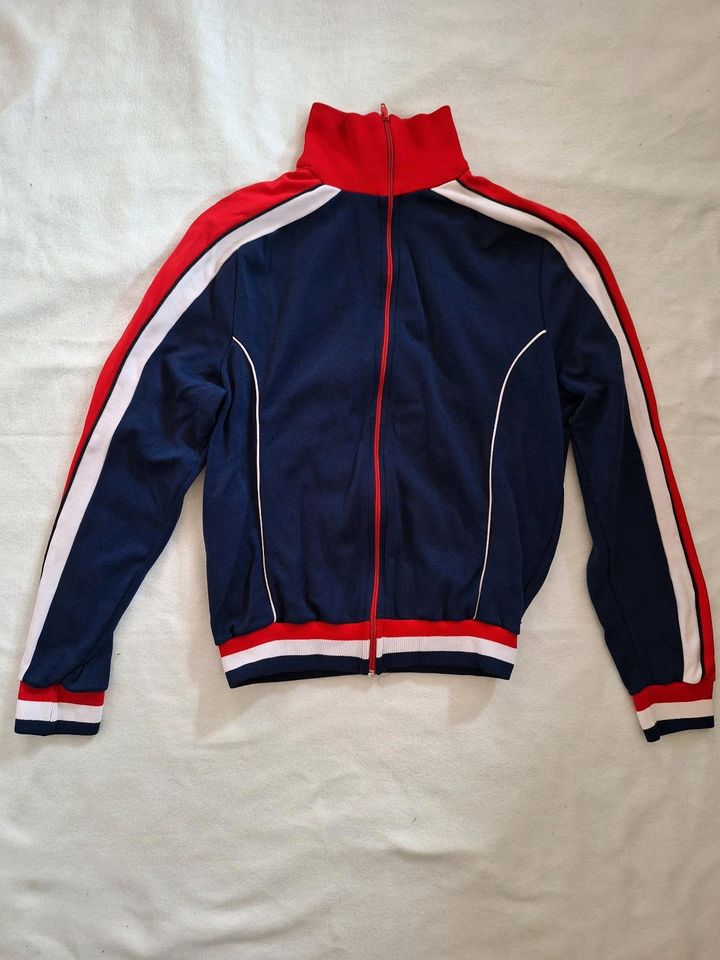 Joggingjacke 70er Jahre retro Größe 52 dunkelblau weiß rot in Pfaffenhausen