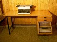 Schreibmaschinentisch alt Hessen - Breitscheid Vorschau