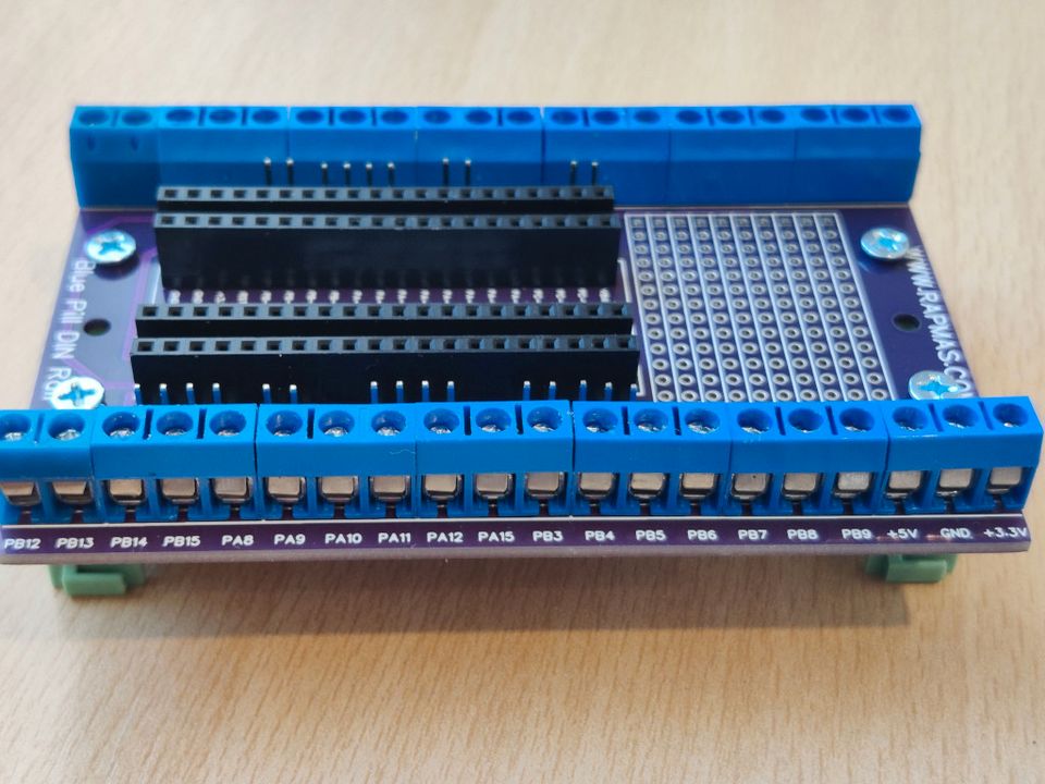 BluePill STM32F103 DIN-Schiene DIN Rail Adapter in Rosenheim