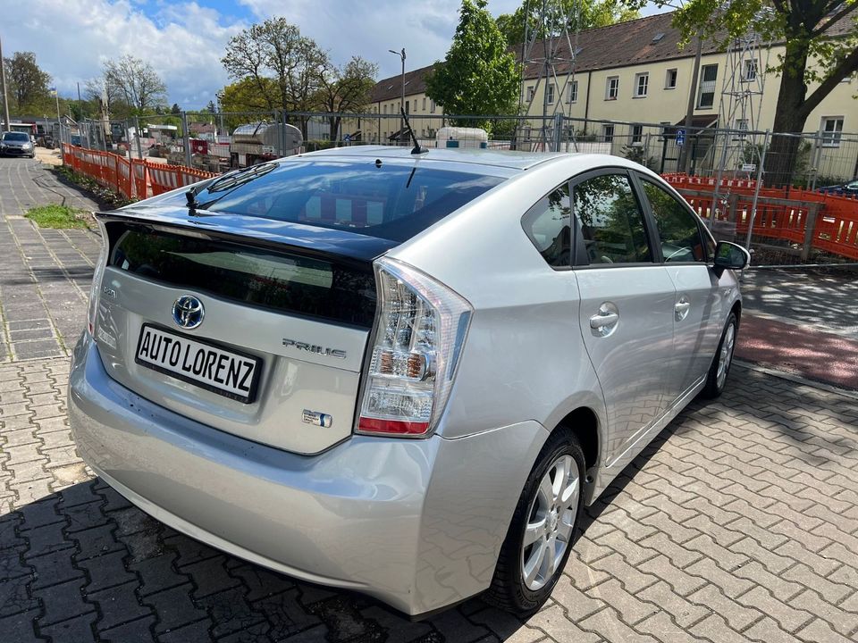 Toyota Prius Life *Klimaanlage* Head UP* KAMERA in Nürnberg (Mittelfr)