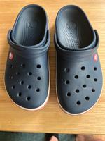 CROCS Größe 9 = 42/43 in blau Wandsbek - Hamburg Volksdorf Vorschau