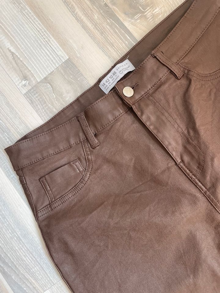 Kunstlederhose braun Neu in Hamm