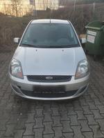 Ford Fiesta 1,3 51 kW Ambiente Ambiente Frankfurt am Main - Nieder-Erlenbach Vorschau