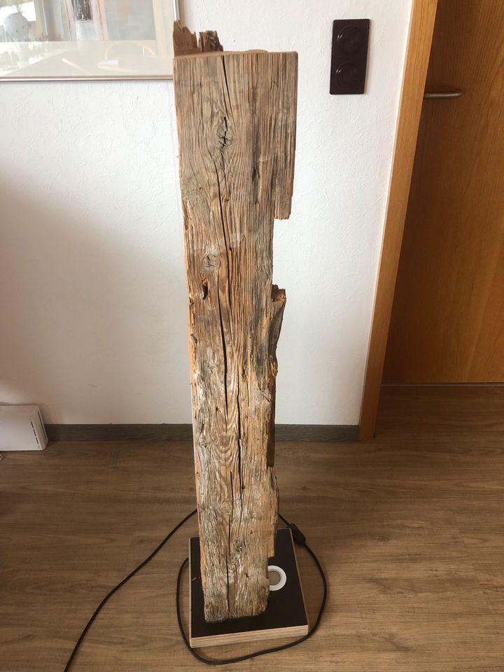 Designerlampe Holzbalken in Albstadt