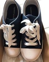 Tommy Hilfiger Jungs Schuhe, 33 Marburg - Wehrda Vorschau