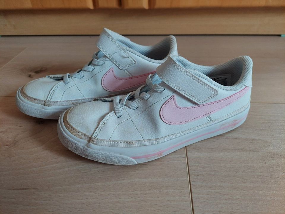 ❤️‍Nike Mädchen Turnschuhe weiß/rosa Gr. 32❤️‍ in Kolbermoor