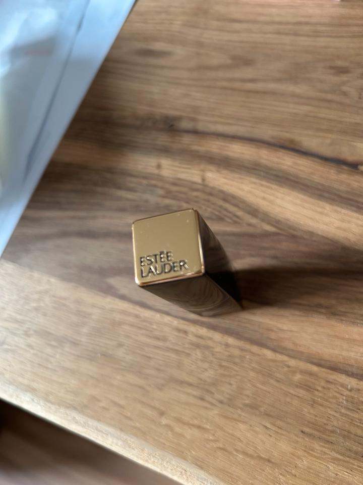 Estee Lauder Lippenstift Farbe 333 Pure Color Envy in Werneck