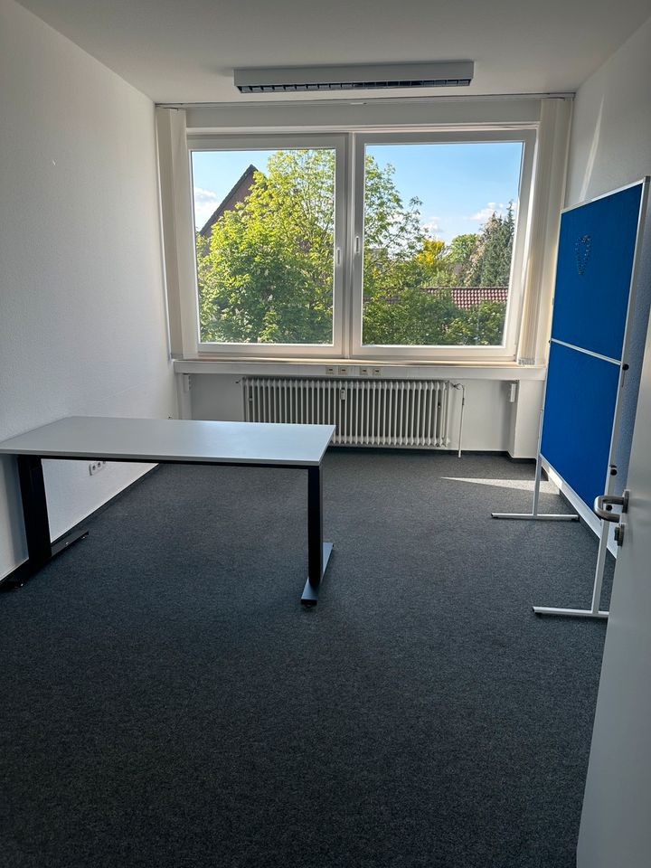 Büro mit 7 Räumen + Küche/ Bad in Bielefeld