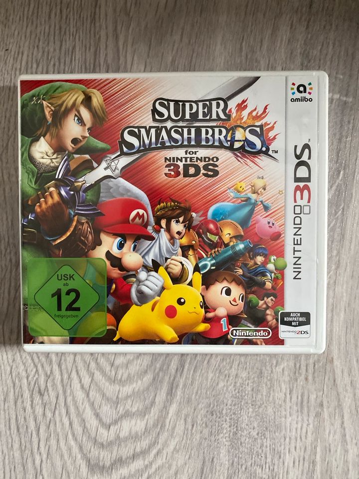 Nintendo 3 DS  Super Smash Bros in Lübeck