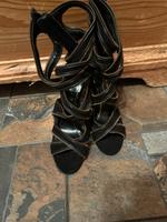 Raffinierte MANGO Pumps ausgefallen! Gr. 37 Hessen - Oberursel (Taunus) Vorschau