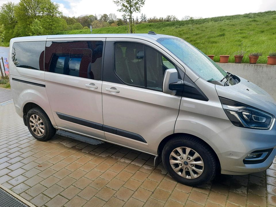 Ford Tourneo Custom 2.0 Ecoblue 320 L1 in Jetzendorf