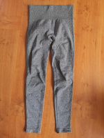 Damen sexy sport leggings booty lift Größe S M 36 38 grau Hessen - Mühlheim am Main Vorschau