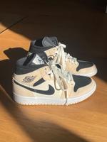 Air Jordan 1 mid „barely orange“ Hessen - Hochheim am Main Vorschau