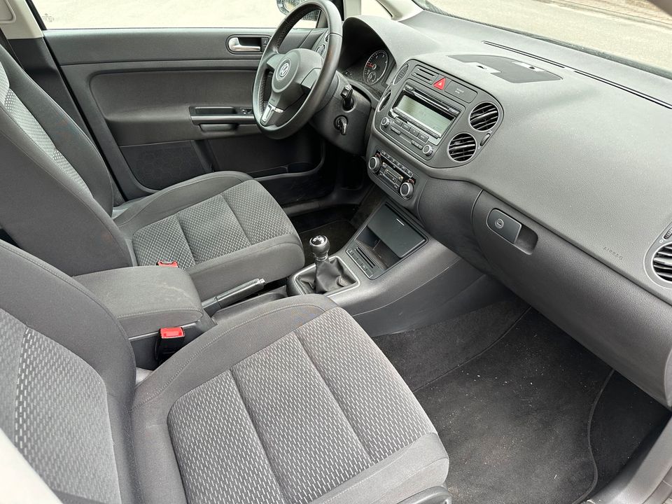 Golf 6 Plus 1.6 TDI Klima - PDC - 77tkm in Isselburg