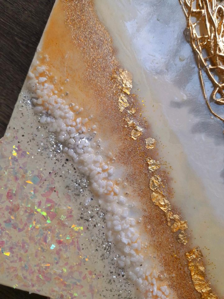 Epoxidbild Geode Wandbild Resinkunst weiß gold. in Albachten