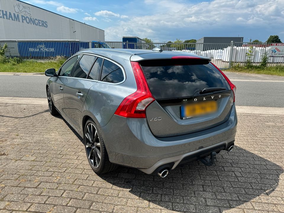 Volvo V60 2.0 D4 190ps R-Design 184tkm in Gronau (Westfalen)