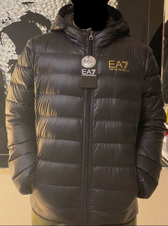 EA7 Emporio Armani Daunenjacke original (inkl Zubehör)Neu in Augsburg