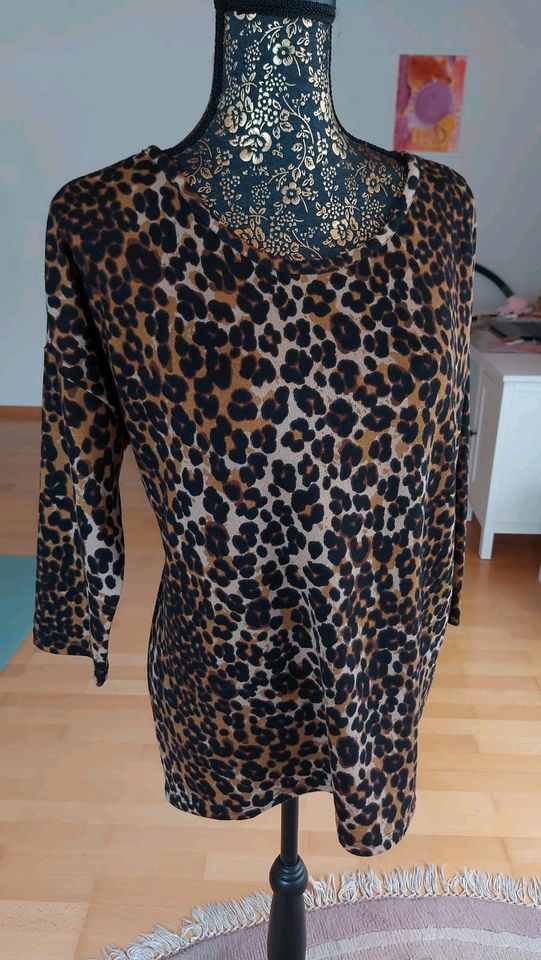 Shirt Blusenshirt Vero Moda Gr. M Leoprint Animal Print in Saarbrücken