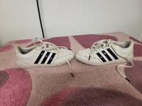 ADIDAS SPORTSCHUHE GRÖßE 38 Niedersachsen - Langenhagen Vorschau