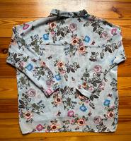 Atmosphere Damen Bluse Größe 36 Super Zustand Blumen Berlin - Lichtenberg Vorschau