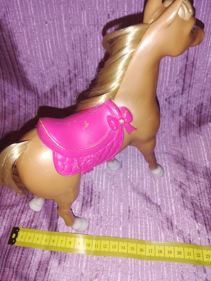 Barbie Pferd Pony braun in Altshausen