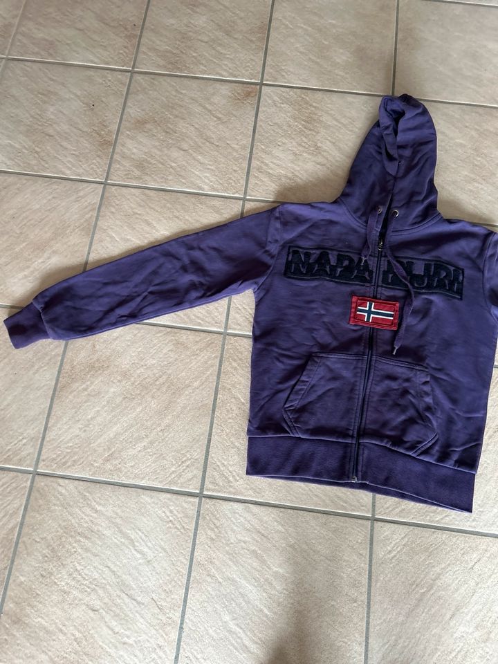 Sweatshirtjacke Napapijri Gr. L lila in Wuppertal