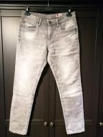 Jeans Slim W 30 / L 30 Farbe Hellgrau neuwertig Mecklenburg-Vorpommern - Rosenow Vorschau