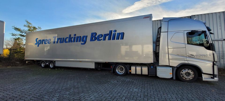 Volvo 500 LKW 40 Tonner Sattelzugmaschine in Berlin