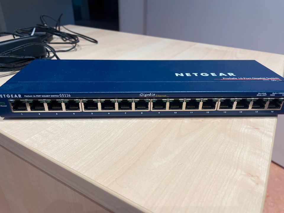 Switch Netgear Prosafe 16 Port Gigabit switch GS 116 v2 in Roschbach