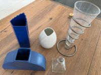 Vasen blau asa und weiß Vase mit Metallständer Deko Baden-Württemberg - Steißlingen Vorschau