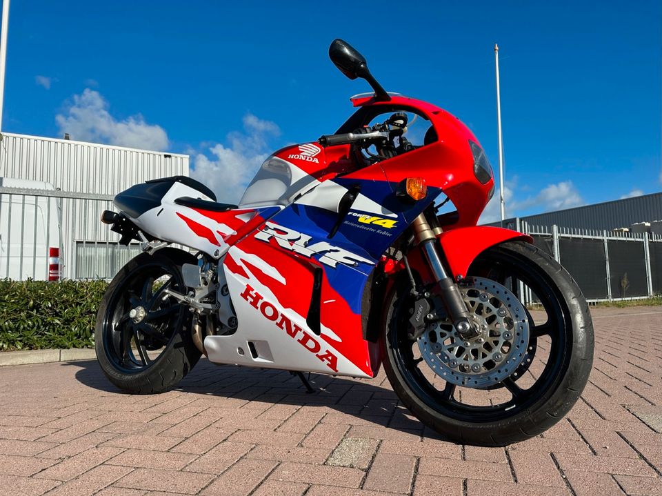 Honda RVF400 in Moers