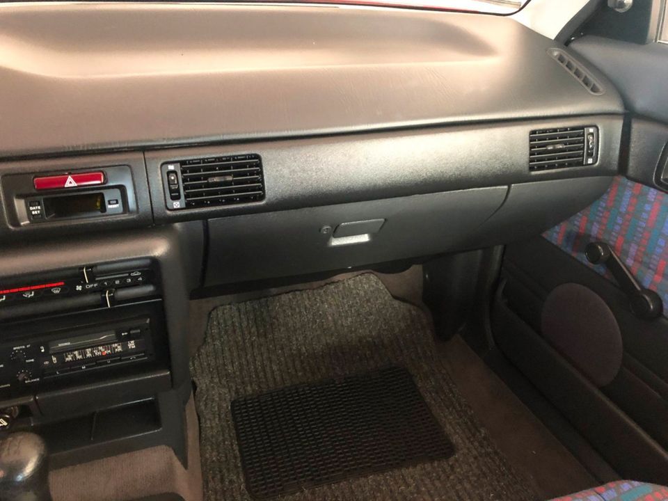 Mazda 323, 1. Hand, Sammlerzustand, Motor 15.550km in Öhringen