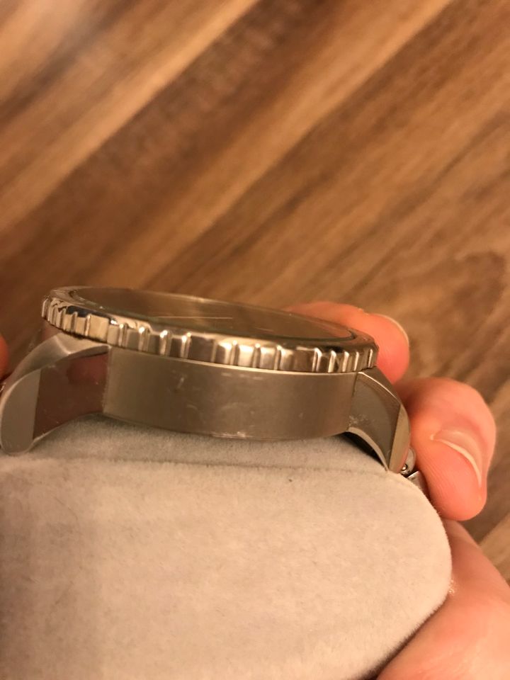 Diesel Herren-Armbanduhr XL in Lingen (Ems)