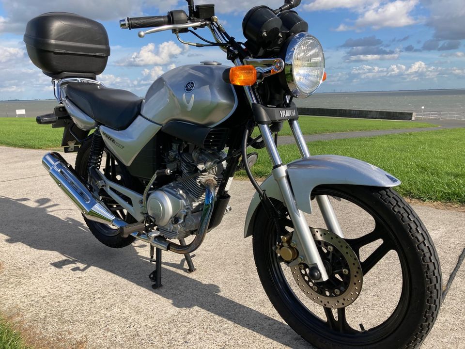 Yamaha YBR 125, nur 2600 km in Schortens