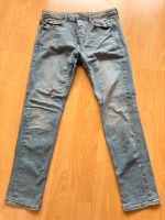 Pull & Bear Jeans Größe EUR 44 Hessen - Wiesbaden Vorschau