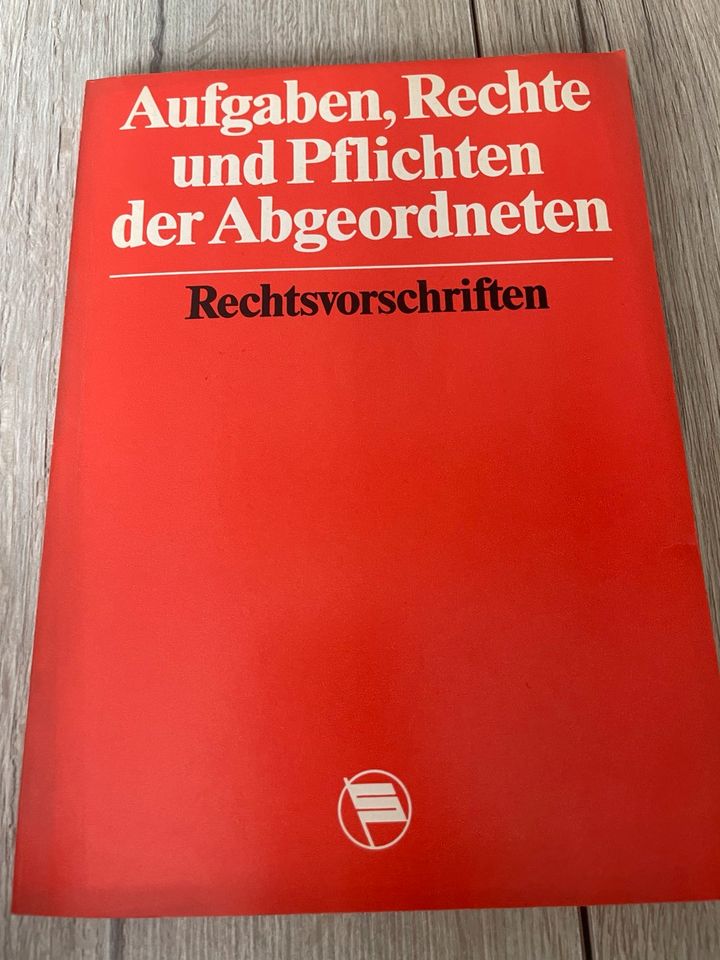 Aufgaben, Rechte und Pflichten der Abgeordneten - DDR 1975 in Plauen