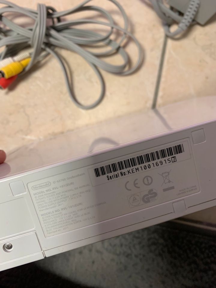 Nintendo Wii Konsole mit Zubehör in Bad Segeberg