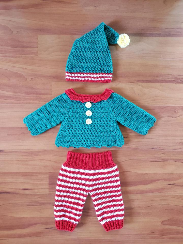 Baby Weihnachtsoutfit, Baby Weihnachten gehäkelt *handmade* in Maintal