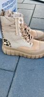 Damen Boots Plateau Gr 40 beige + schwarz Nordrhein-Westfalen - Aldenhoven Vorschau