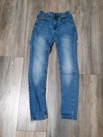 Jeans 140 verstellbarer Bund Hessen - Obertshausen Vorschau