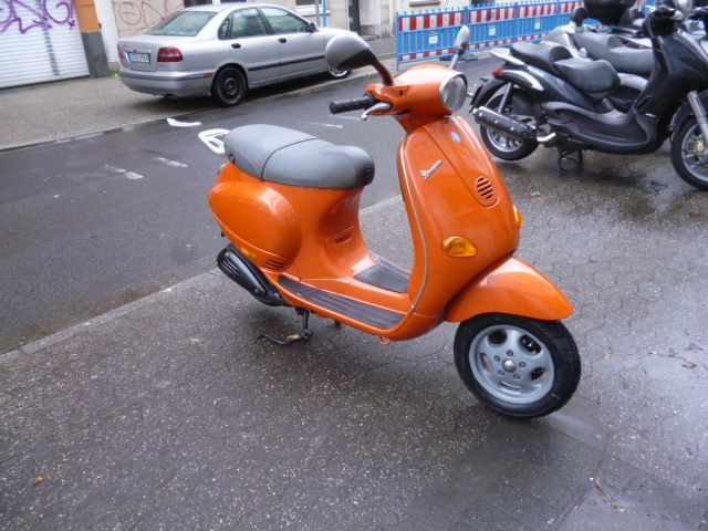 Vespa ET 4 in Düsseldorf