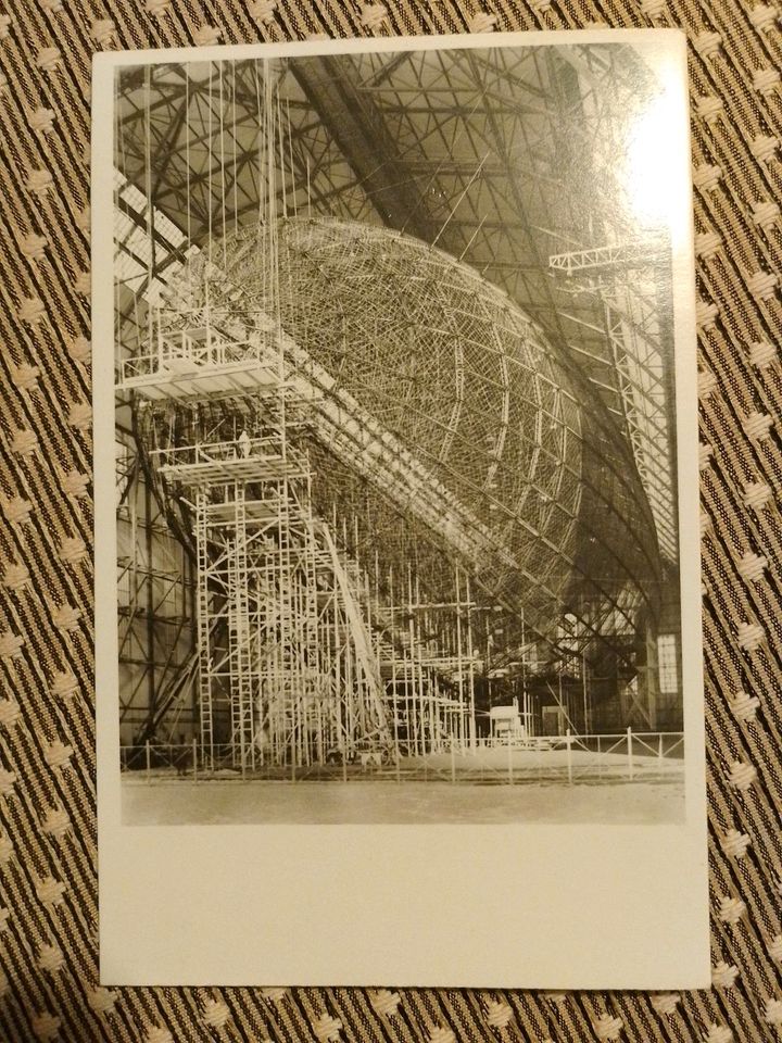 Alte Postkarten, Anfang 20. Jahrhundert. Antik. Zeppelin in Frankfurt am Main