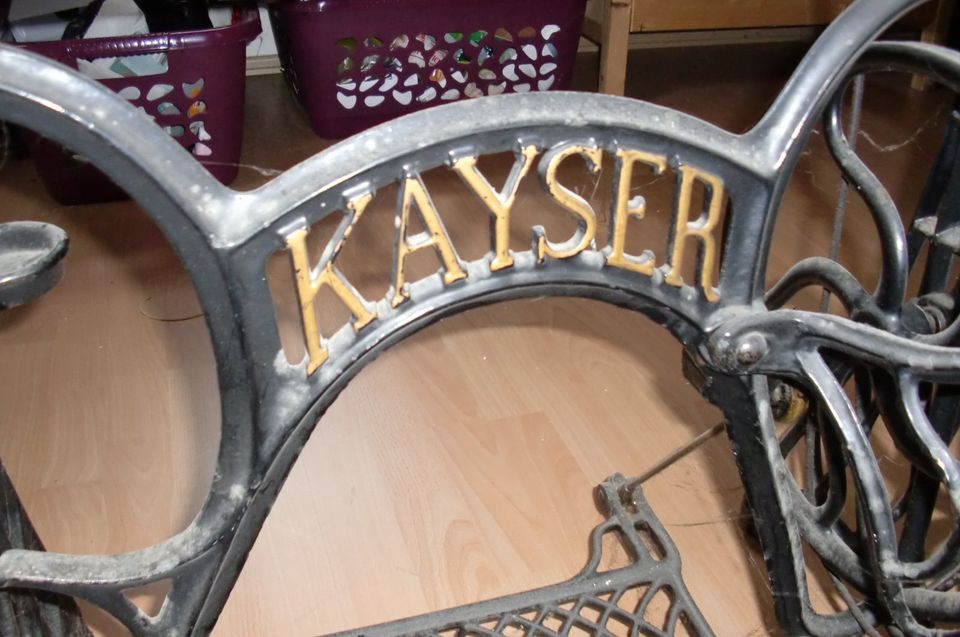 Alte Nähmaschine Kayser in München
