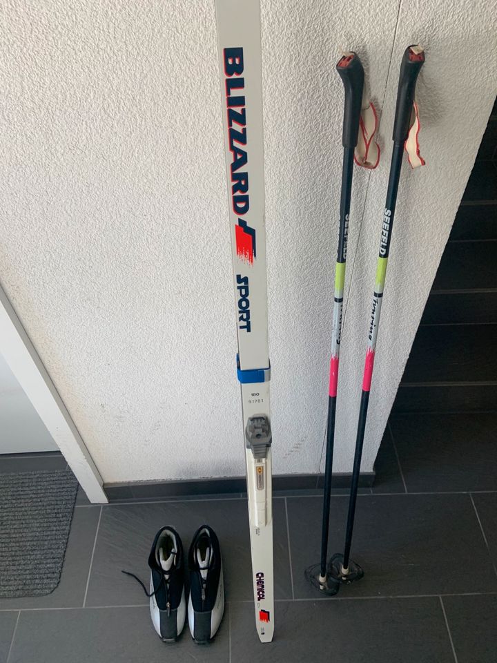 XC Cross Country Ski + Schuhe Gr. 40 in Bollendorf