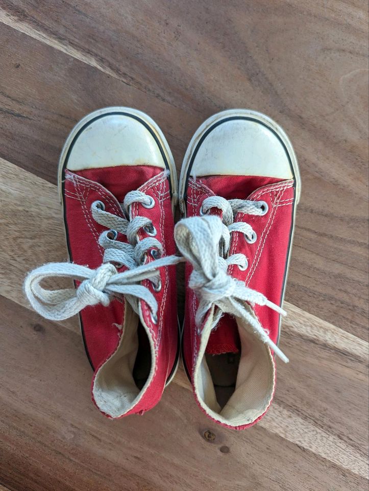 Chucks Converse Allstar rot 25 Kinder Schuhe in Hockenheim